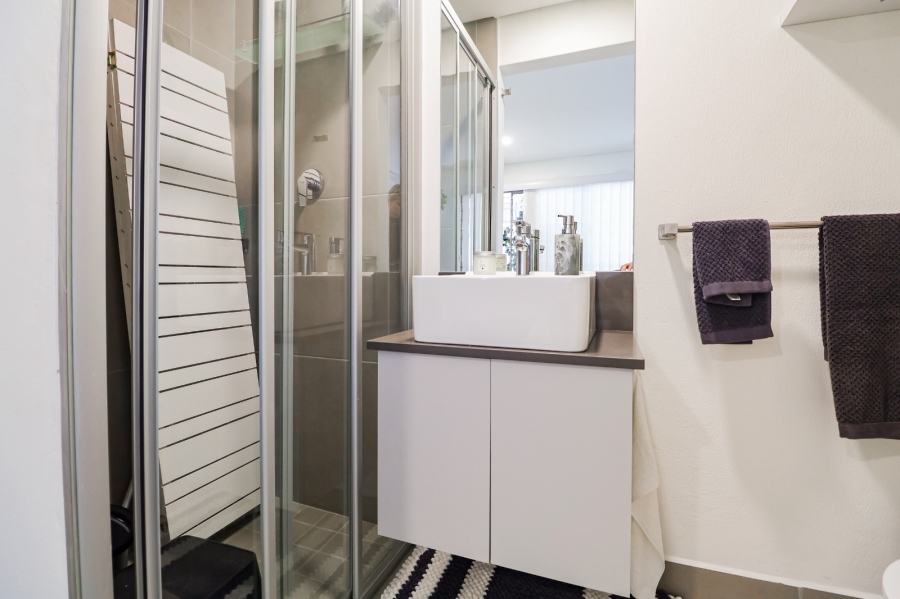 2 Bedroom Property for Sale in Island View Western Cape